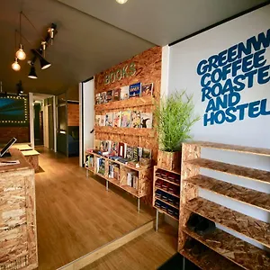 https://greenwood-hostel.hotels-in-kyoto.org